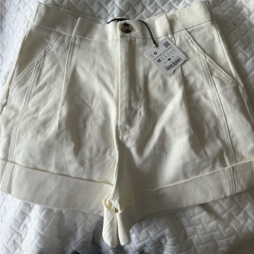 Zara shorts! Never worn